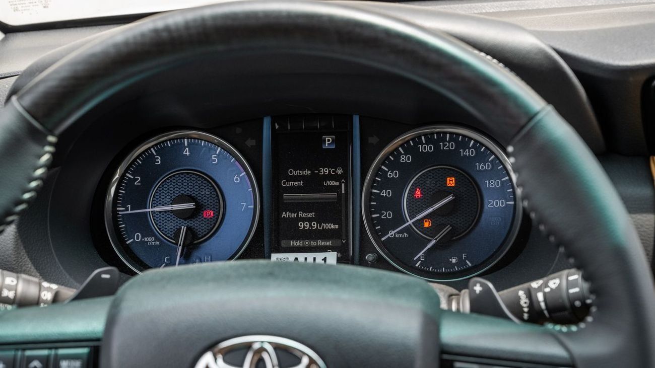 تويوتا فورتونر Toyota Fortuner 2.7 AT High -2025YM