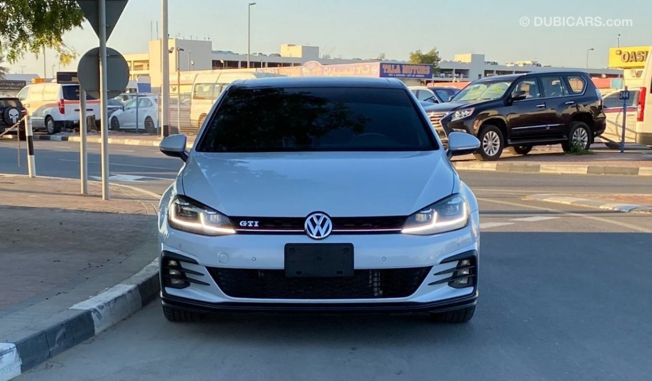 فولكس واجن جولف GTI 2019 | Full Service History | GCC | Full Option