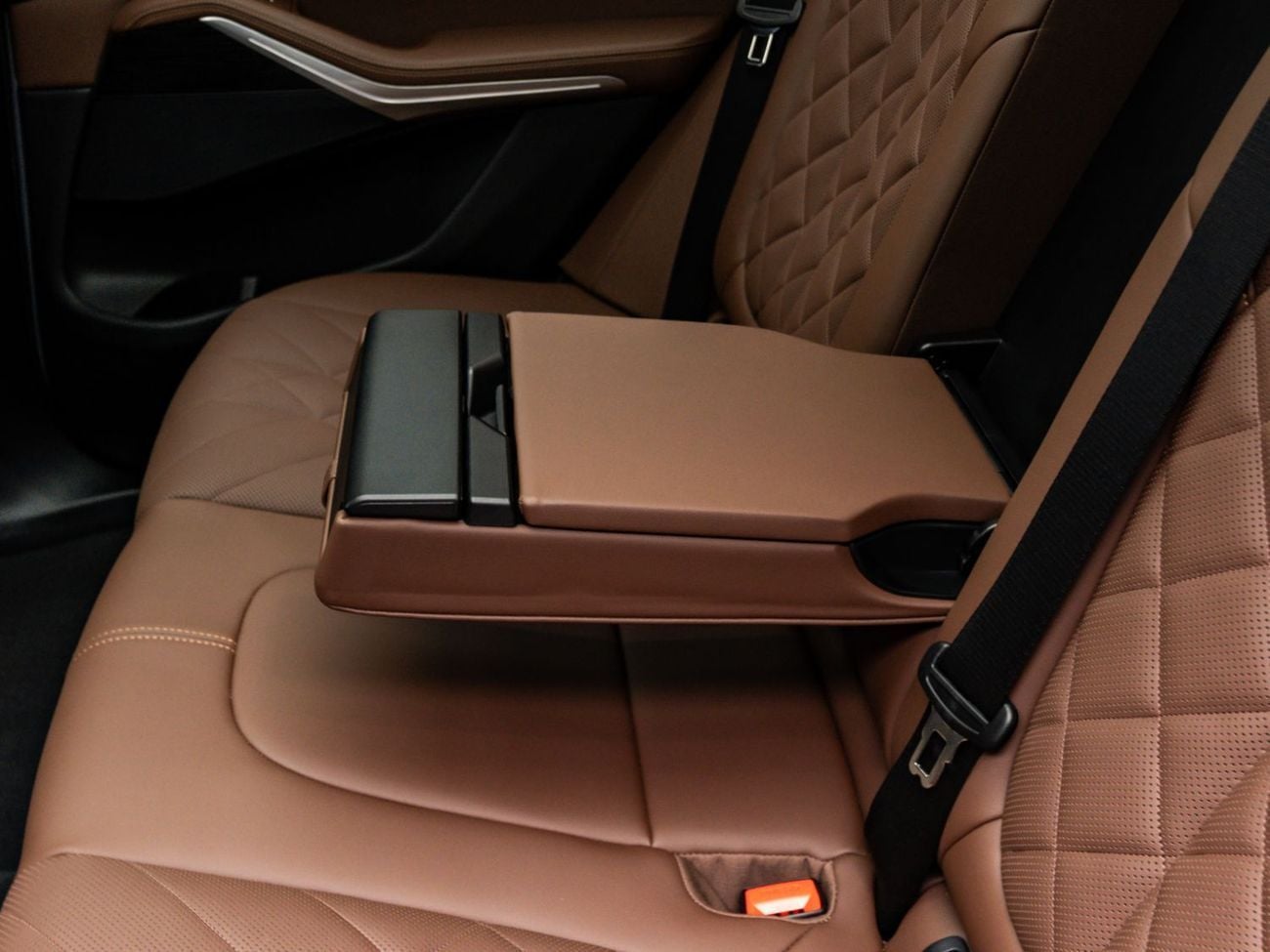 BMW X5 Exclusive Extended Eid Offer - Limited Time Only! 2030 BMW Warranty + Service Contract, GCC