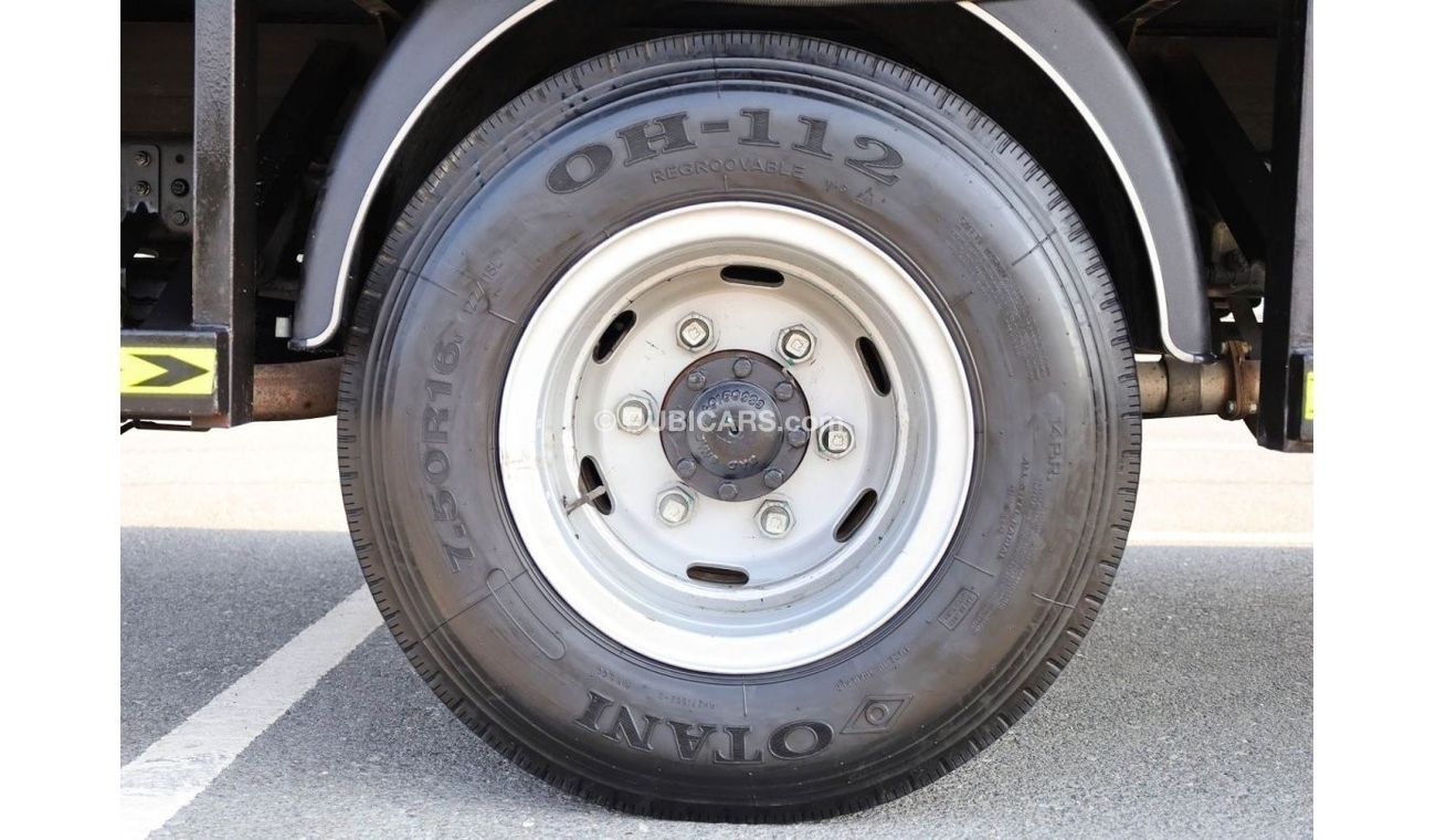 ميتسوبيشي فوسو كانتير | Long Chassis | Shutter Box Water Body | Excellent Condition | GCC