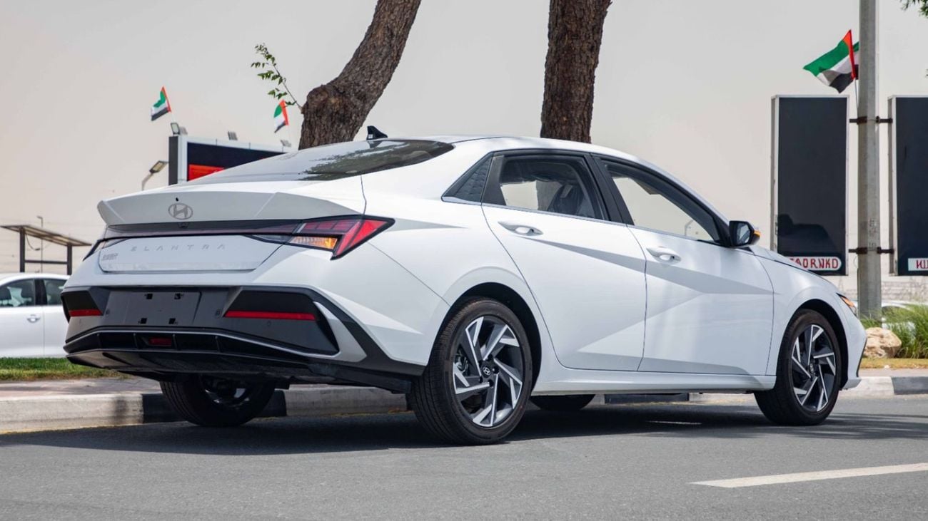 هيونداي إلانترا 1.5L Premium | 2025 | For Local Registration +10%