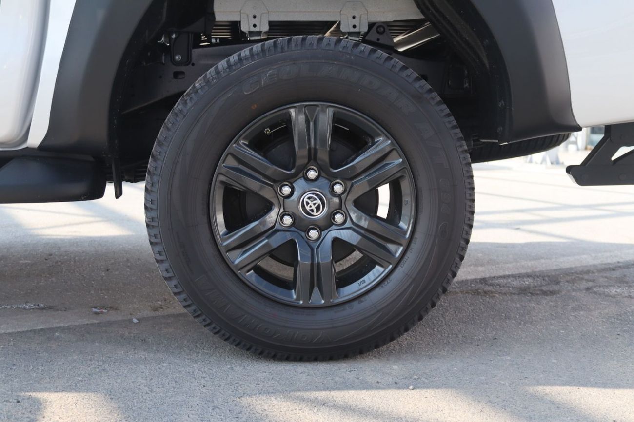 Toyota Hilux 2025 TOYOTA HILUX 4.0 V6 TRD LINE **EXPORT ONLY**التصدير فقط خارج الخليج**