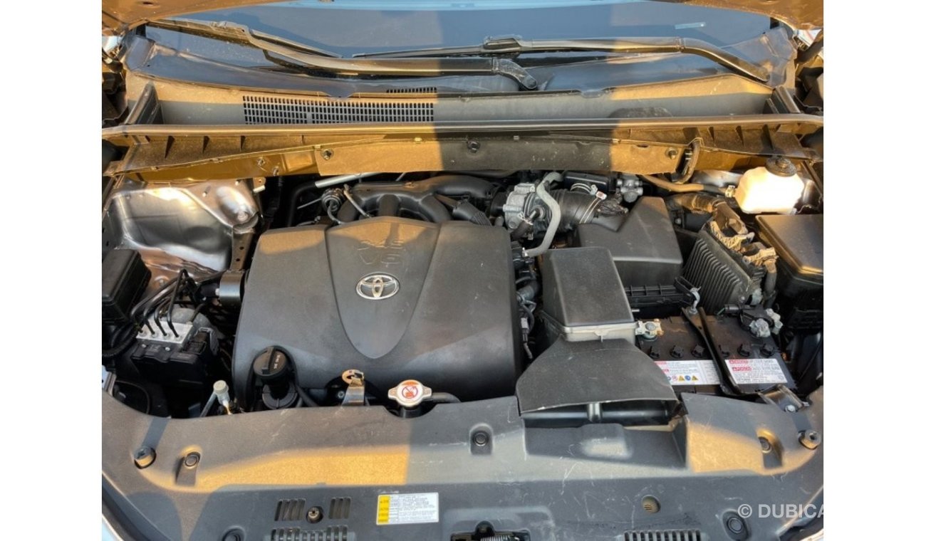 Toyota Highlander 2019 TOYOTA HIGHLANDER XLE 4x4 IMPORTED FROM USA