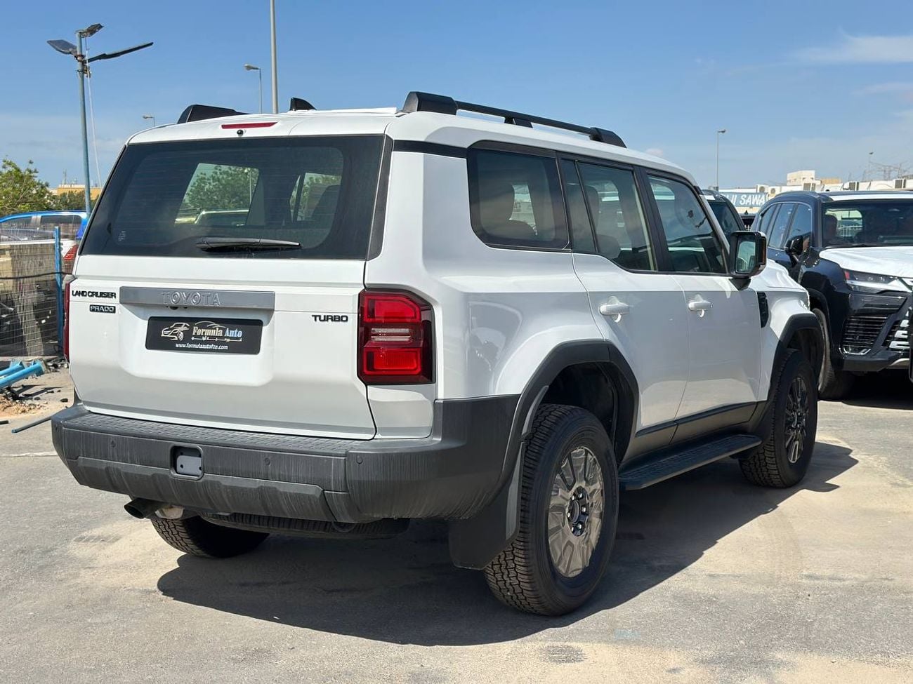 Toyota Prado 2.4L Turbo PTR A/T // 2025 // STD with Cool Box , Sunroof , DVD&Back Camera // Special Offer // By F