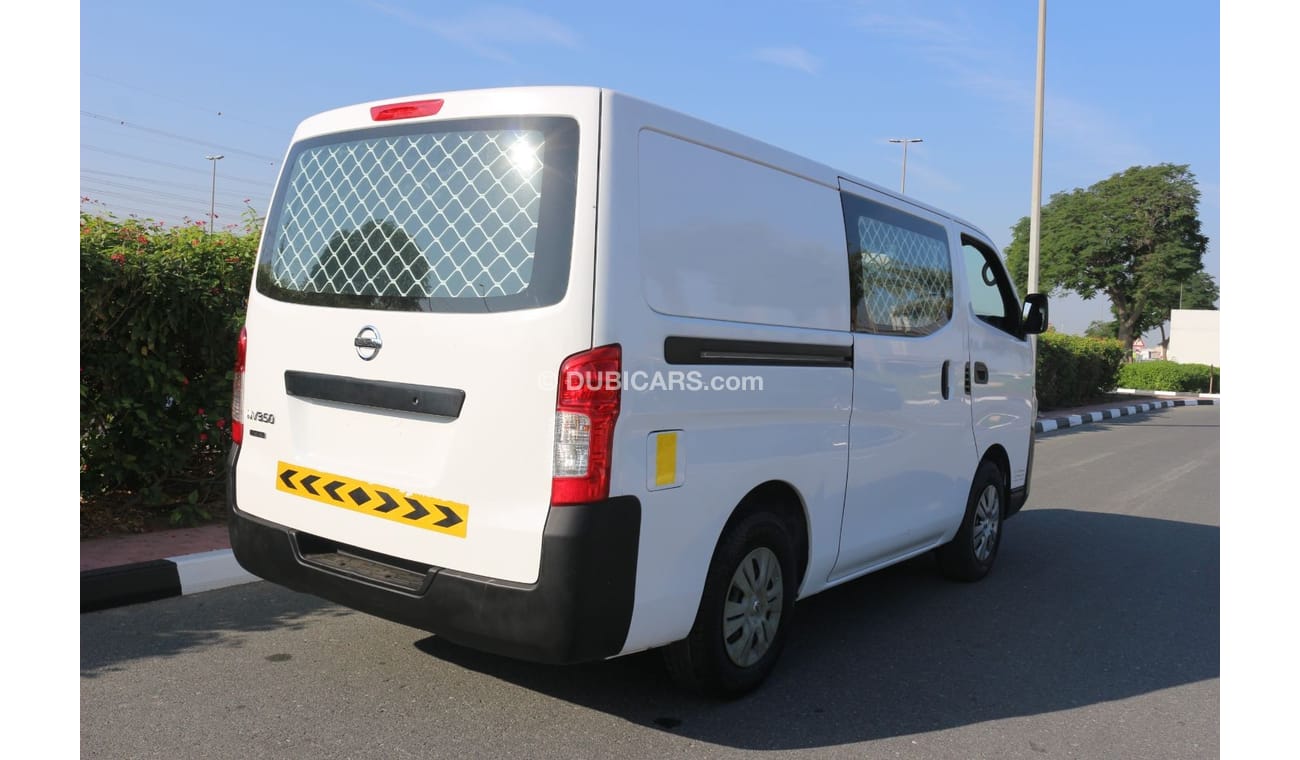 نيسان أورفان لوحة فان Std نيسان فان ديليفري  حموله 5 راكب موديل 2016 جير عادي