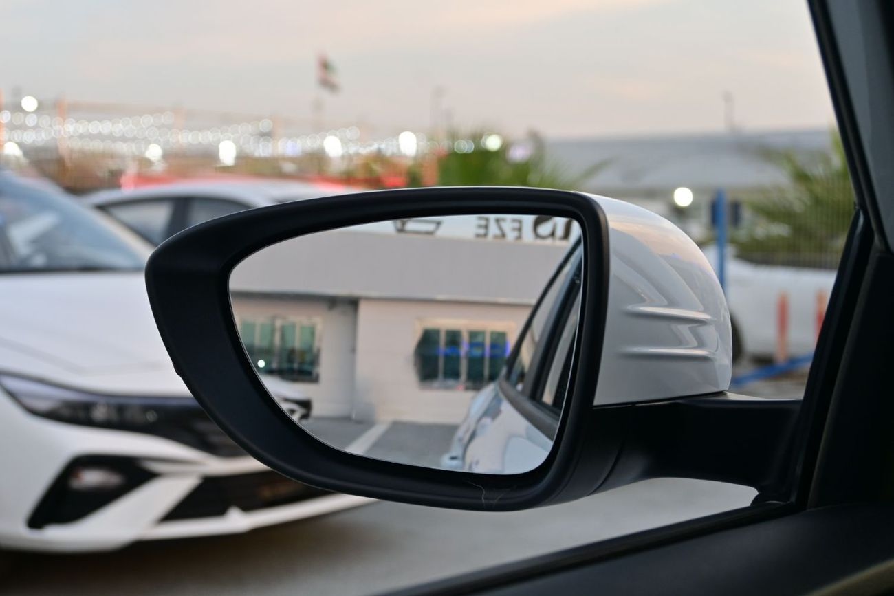 MG 5 MG5 1.5L, Manual Petrol, Model 2025 Color White