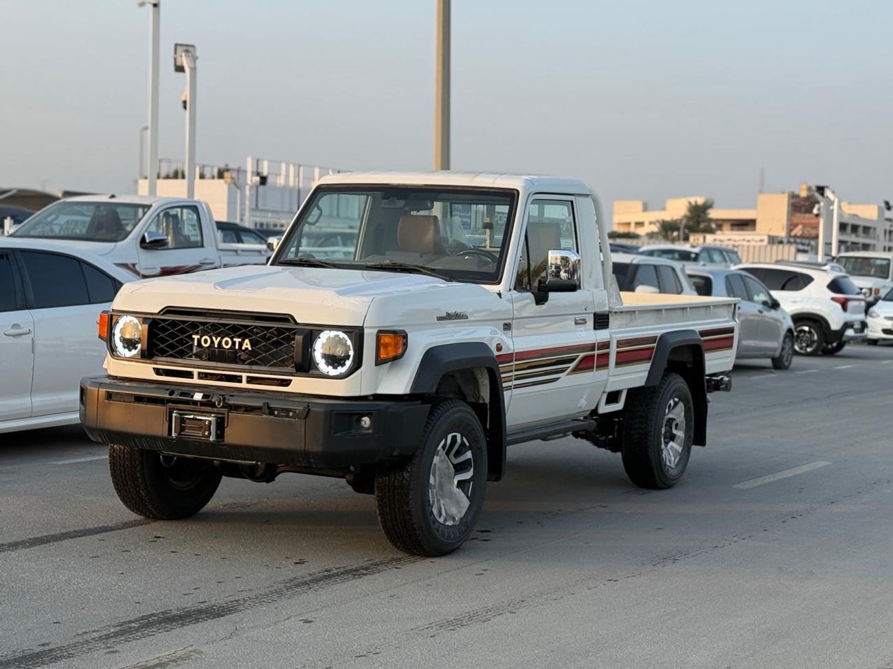 Toyota Land Cruiser Pick Up LC 79 Pickup S/C 4.0L Petrol A/T Full Option 2025 Model