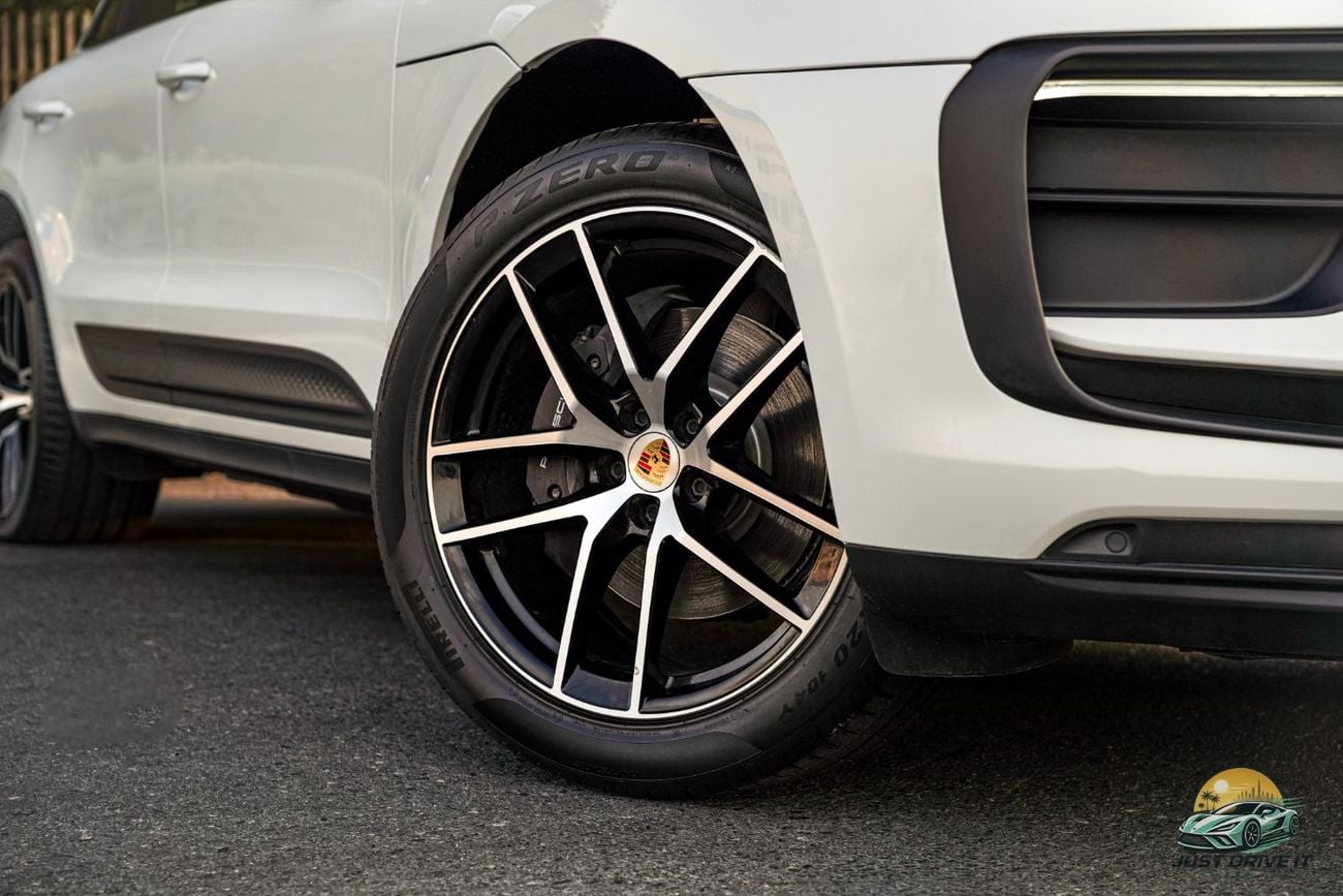 Porsche Macan STD 2.0L (252 HP)
