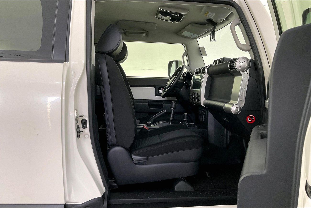 Toyota FJ Cruiser GXR | Guaranteed Warranty | 0 Down Payment