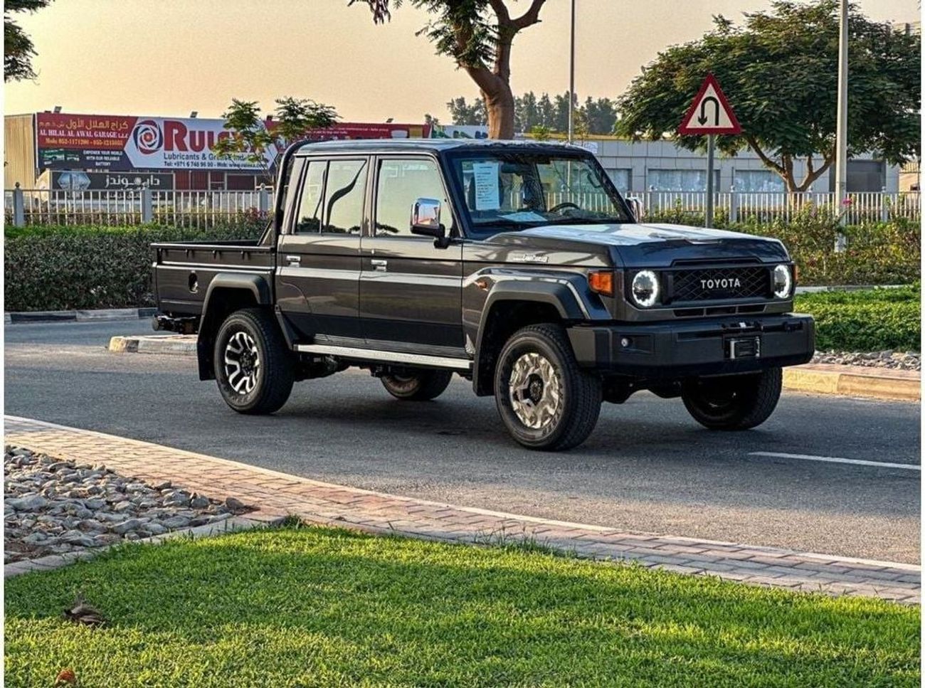 Toyota Land Cruiser Pick Up 2024 TOYOTA LAND CRUISER LC79 / DIESEL 2.8L / 4X4 A/T /GCC SPEC / EXPORT ONLY