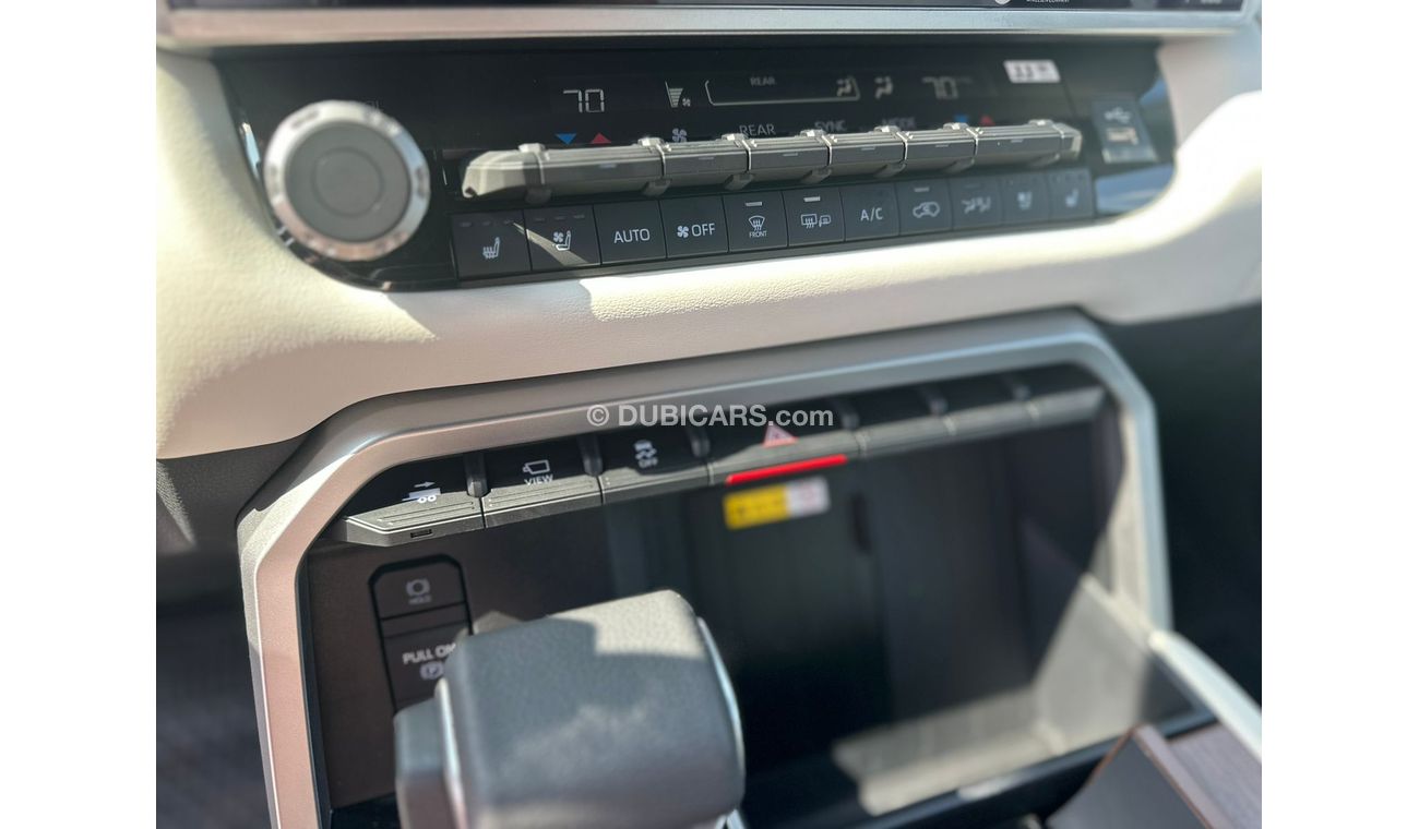 Toyota Sequoia capstone