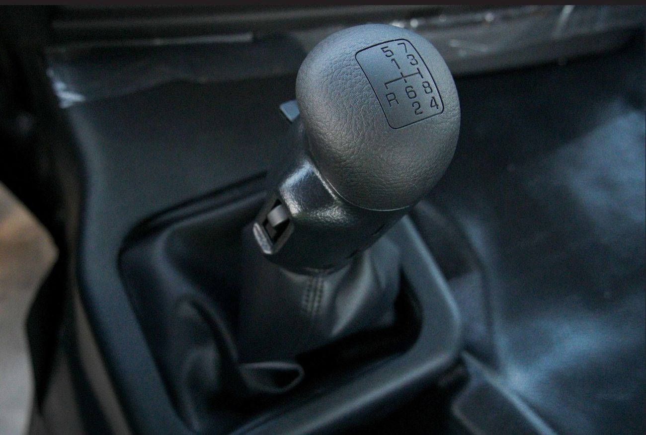 Hino 700 700ZS 4041 12.9L 39.5T CHASSIS CAB 6X4 M/T DIESEL