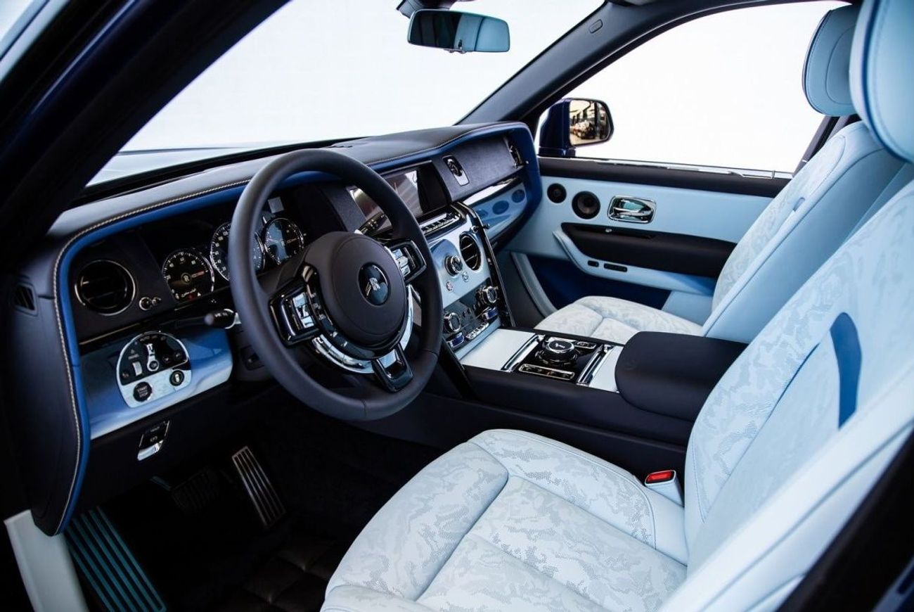 Rolls-Royce Cullinan BLUE SHADOW