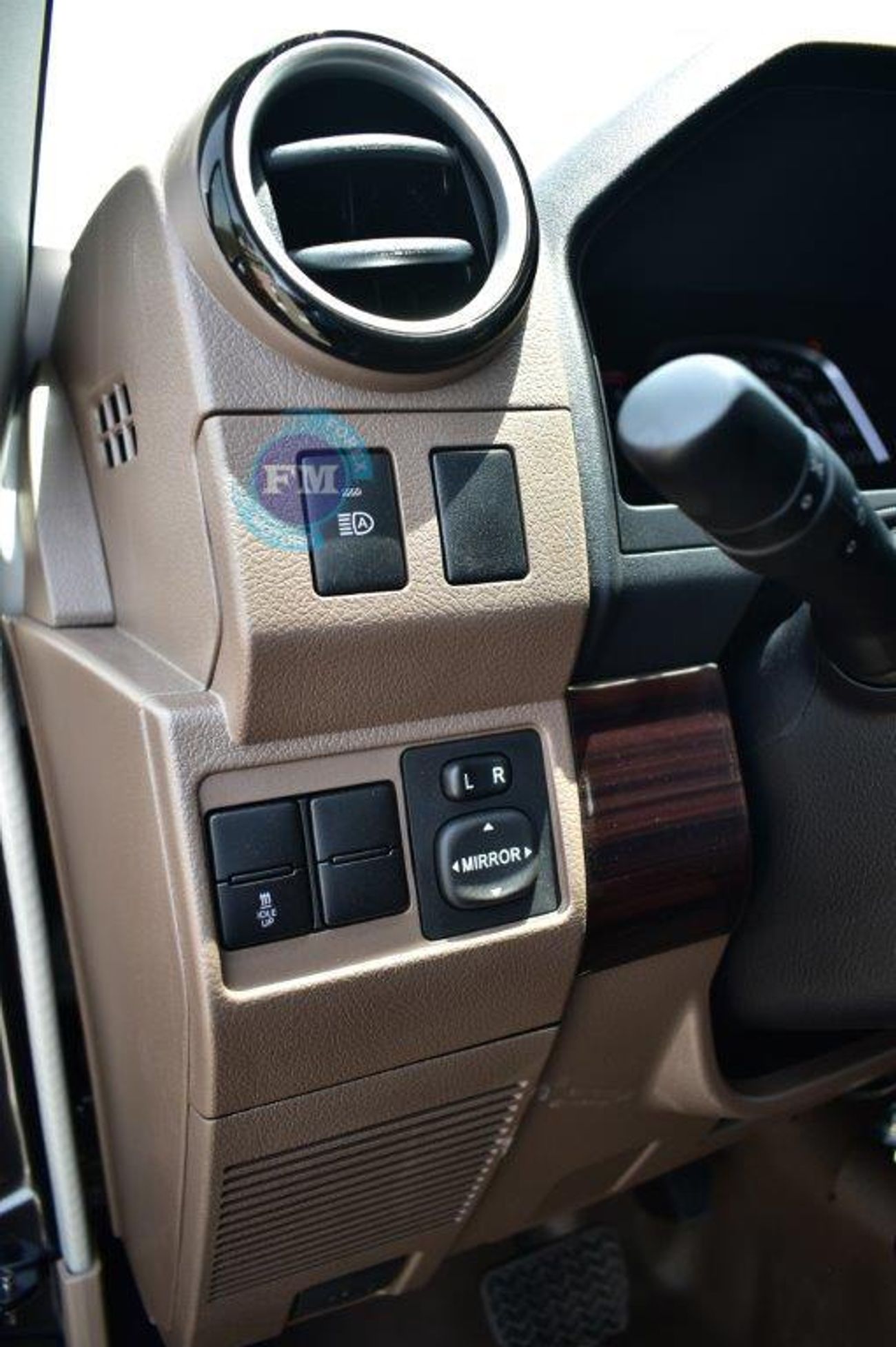 تويوتا لاند كروزر بيك آب 79 Double Cab 40th Anniversary LX-Z 2.8L Diesel Automatic