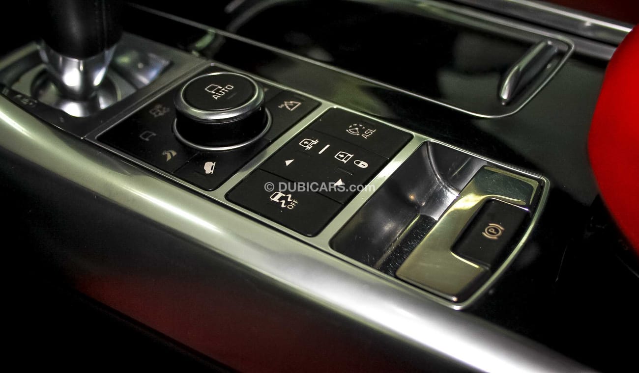 لاند روفر رينج روفر سبورت رنج روفر سبورت V8 2014 من وكالة الطاير  147000 كم لون ابيض و الداخل احمر بدون حوادث او صبغ تحت الضما