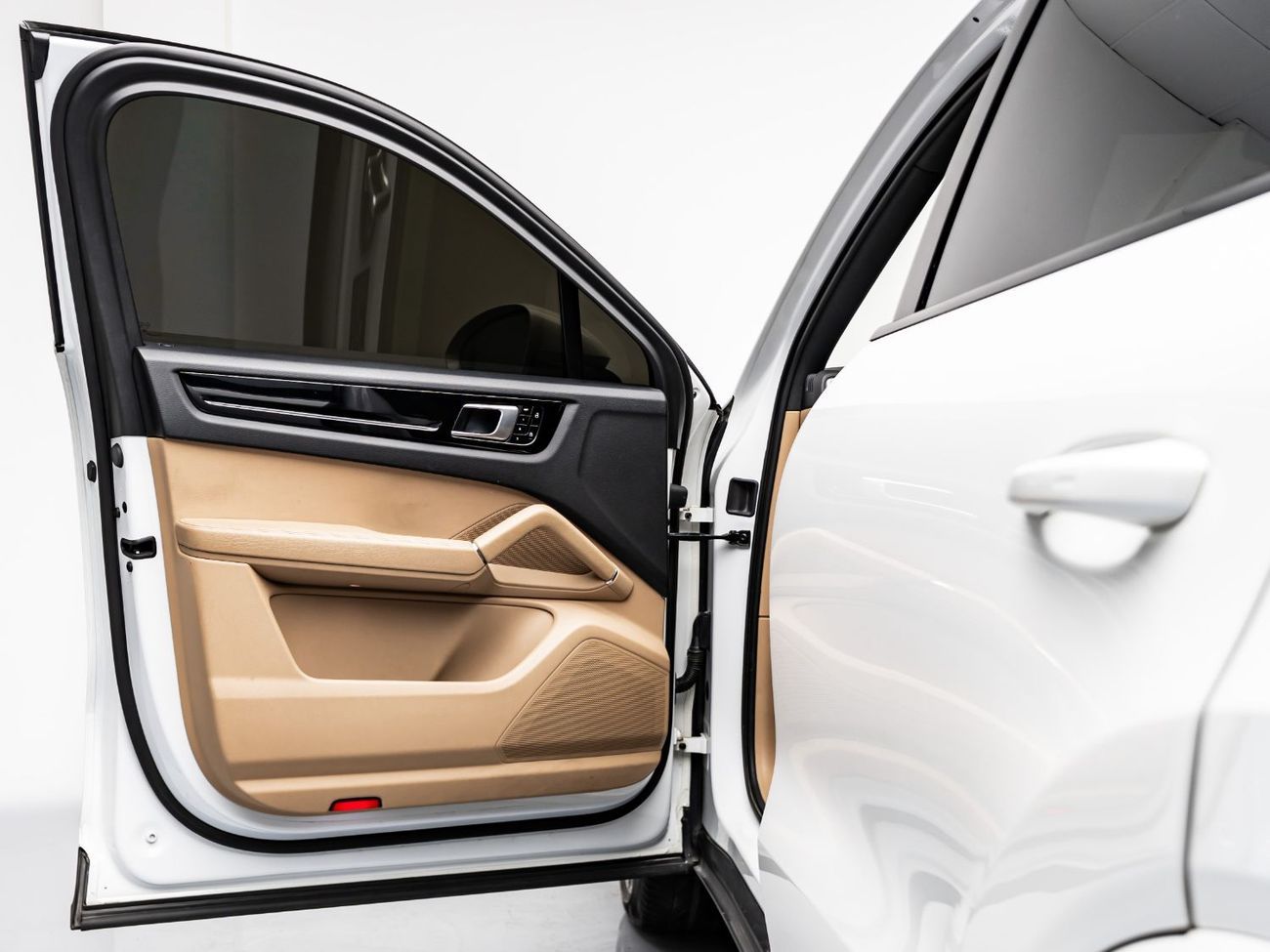 بورش كايان Std 3.0L (340 HP)