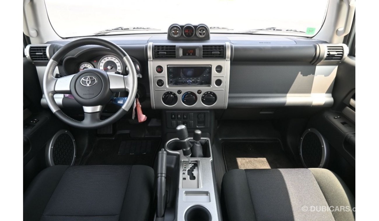 Toyota FJ Cruiser TOYOTA FJ CRUISER 4.0L PETROL 2023