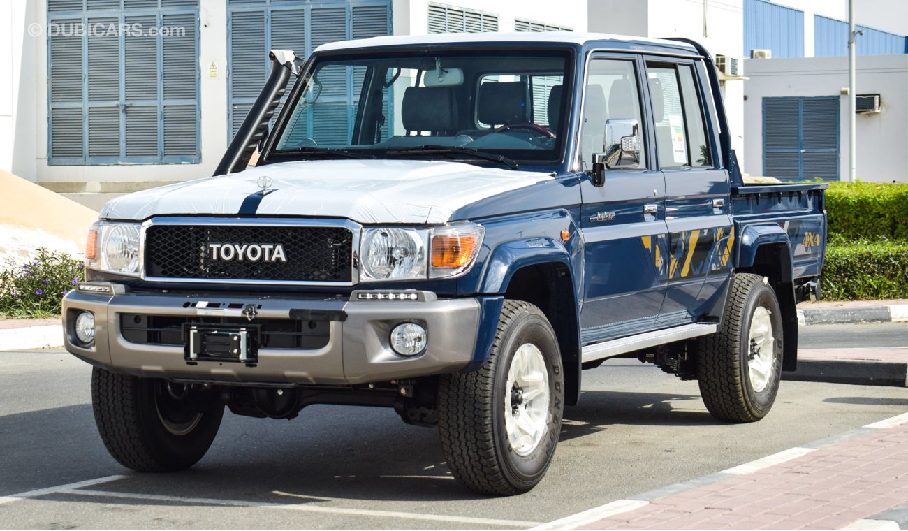 تويوتا لاند كروزر بيك آب LX V6 4WD
