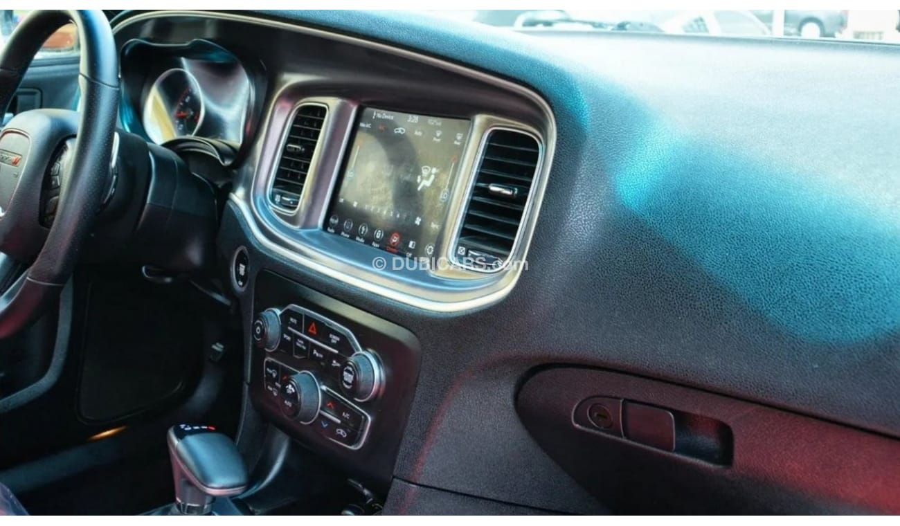 Dodge Charger 3.6L SXT (Mid) *Very Clean* $ Original AirBags $ Charger SXT V6 2019/Wide Body/Leather Interior/Exce