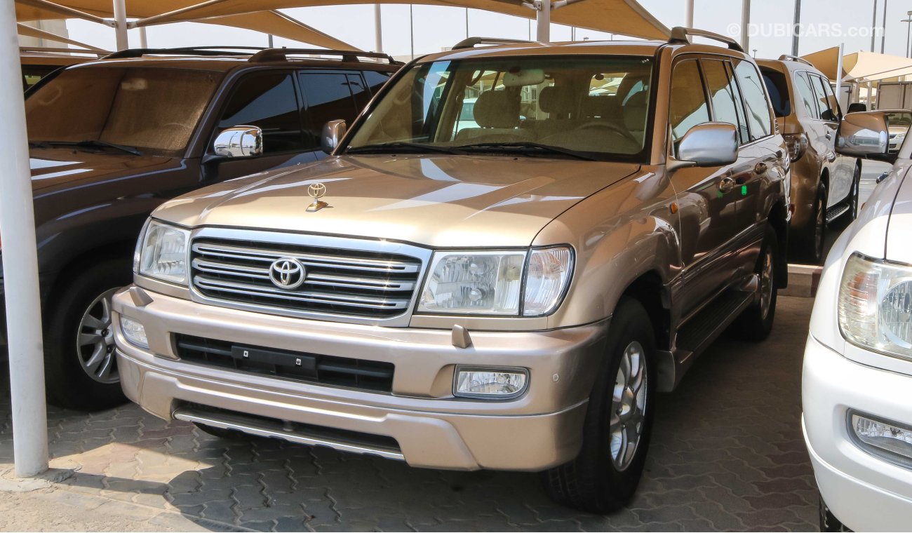 Toyota Land Cruiser VXR V8