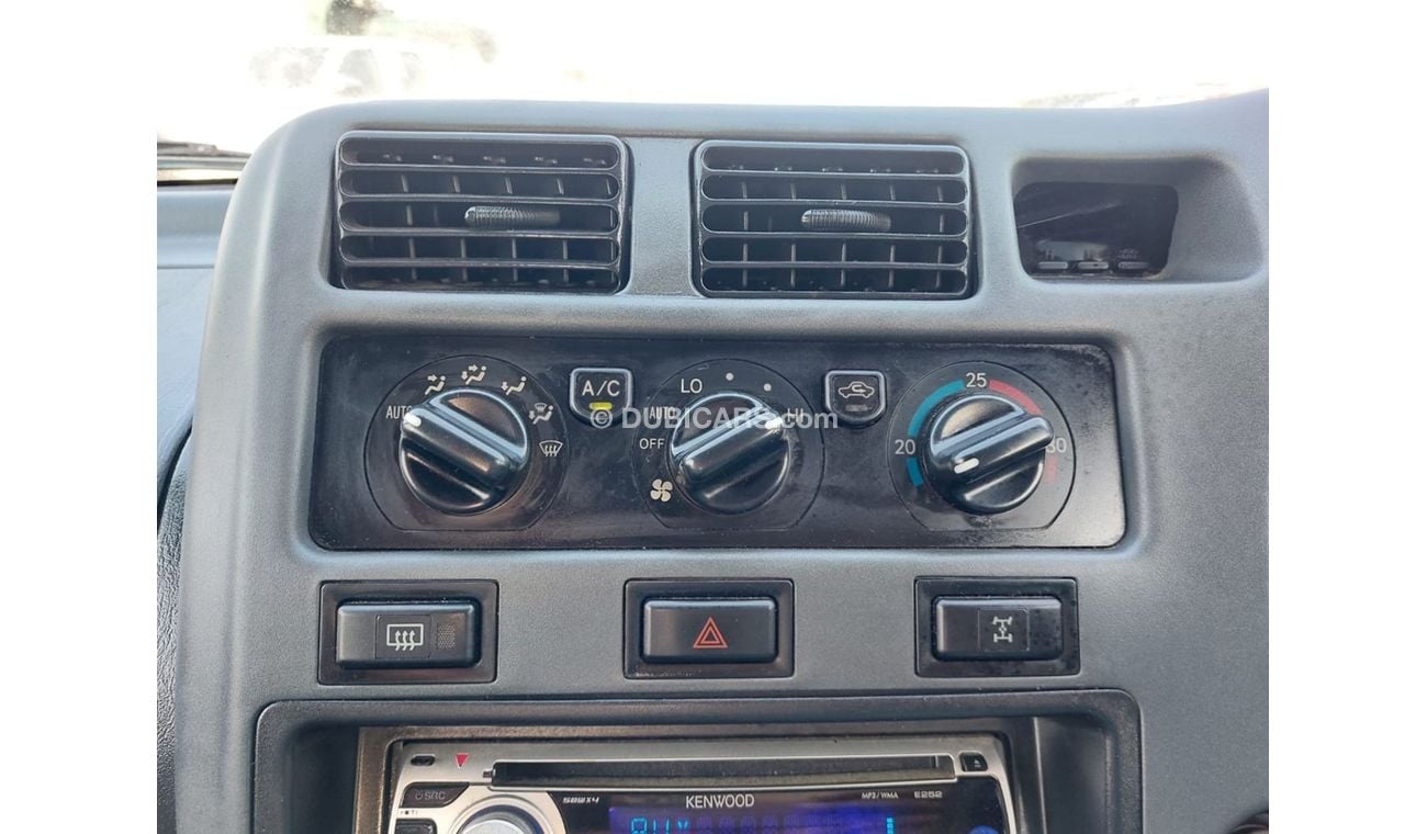 تويوتا راف ٤ TOYOTA RAV4 MANUAL RIGHT HAND DRIVE(PM21521)