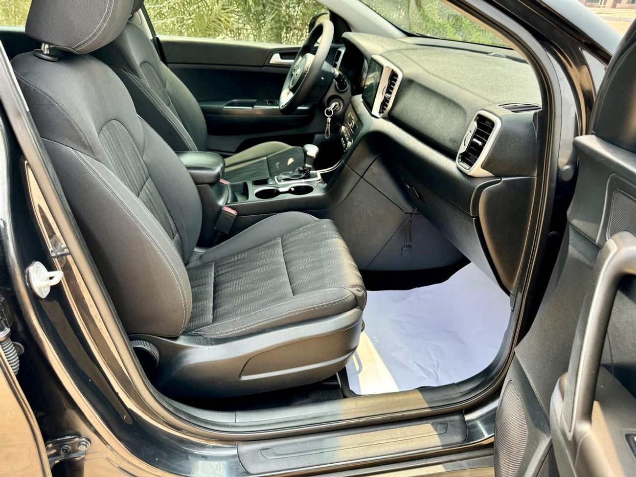 كيا سبورتيج EX 2.0L (165 HP) FWD 750x48-Monthly l GCC l Cruise, Camera, GPS l Accident Free