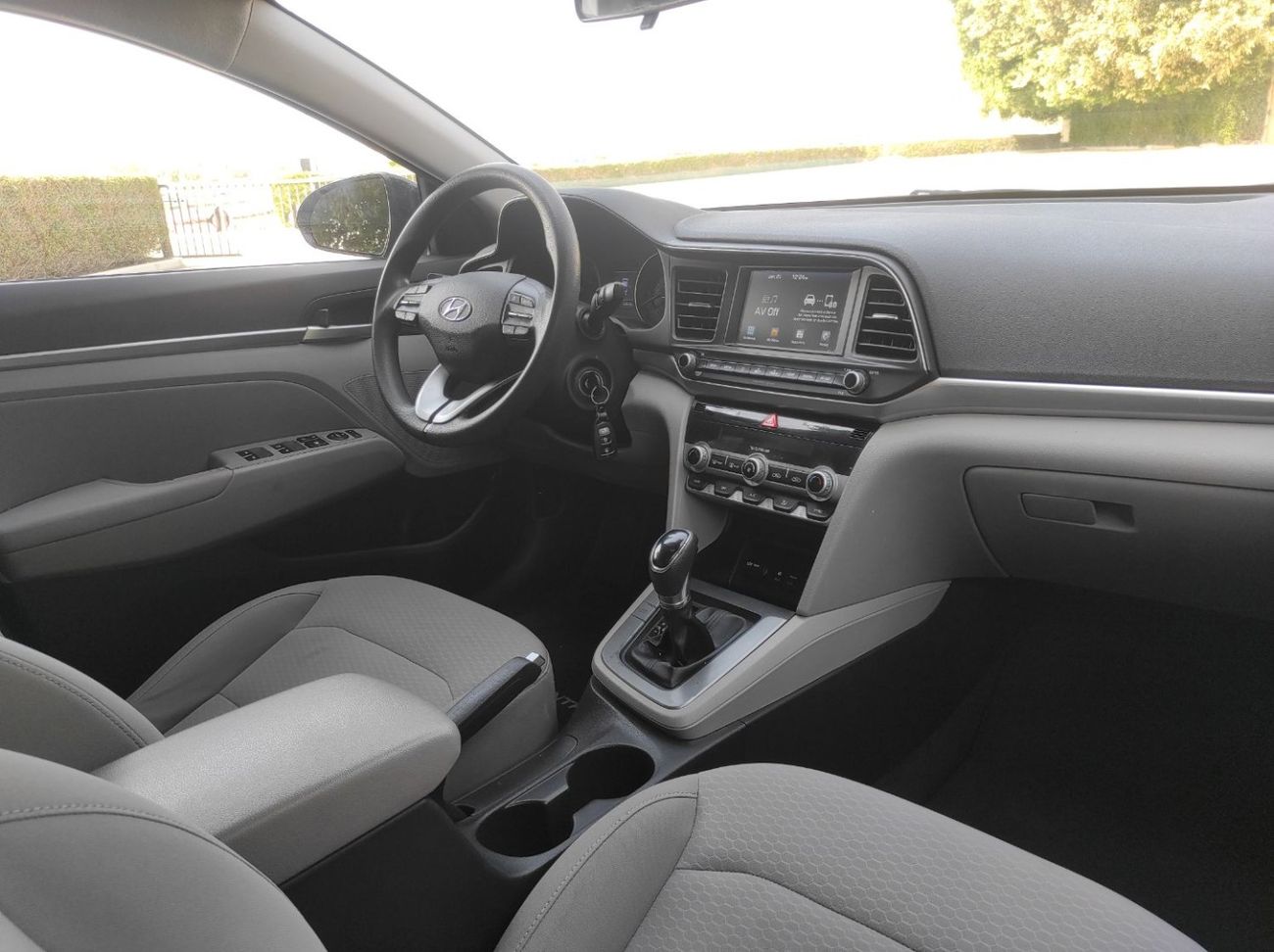 Hyundai Elantra GL 2.0L Hyundai Elantra 2020 usa full automatic