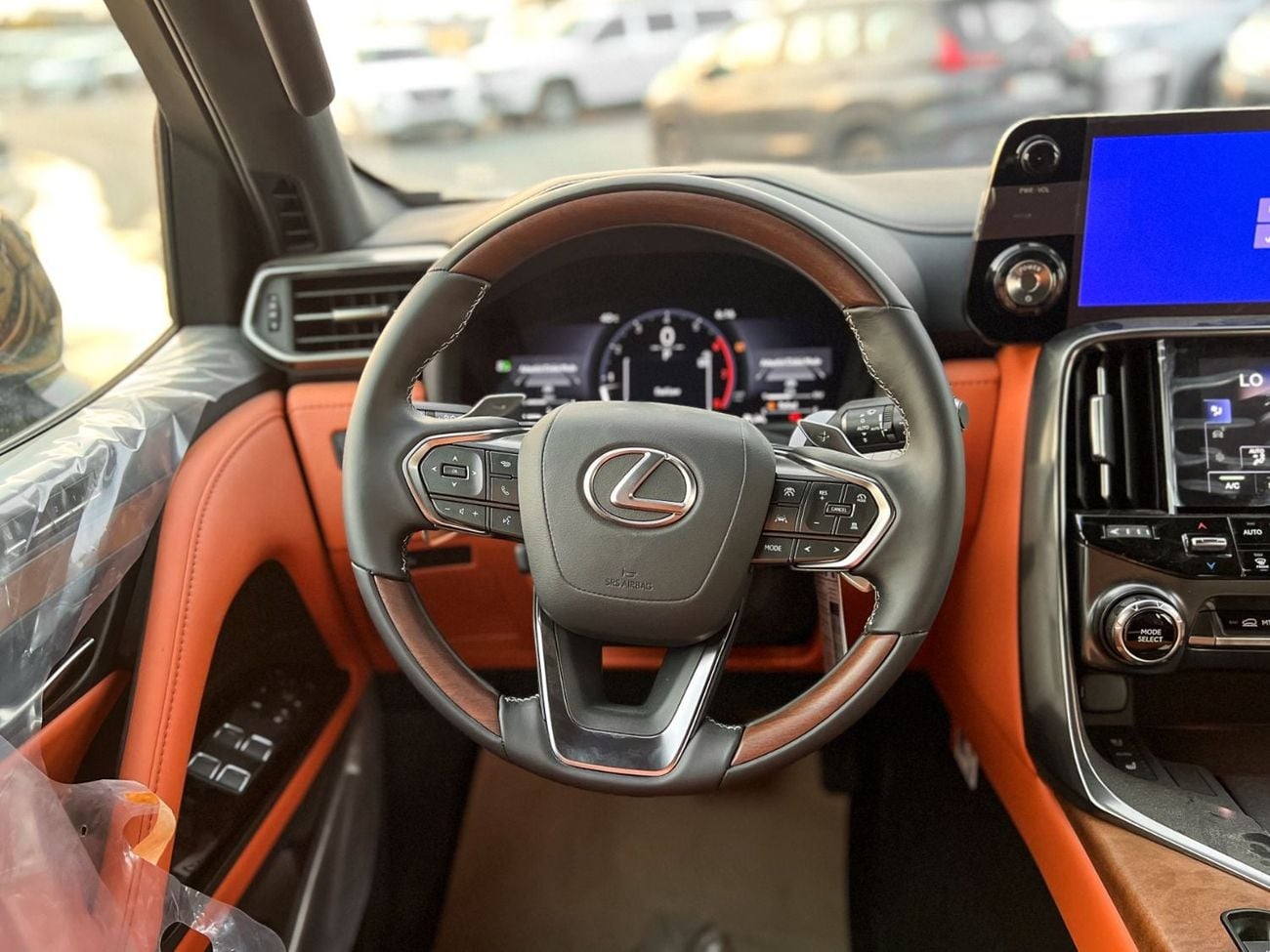 لكزس LX 700h VIP 2026 Lexus LX700h 3.5L TT KURO VIP - EXPORT ONLY