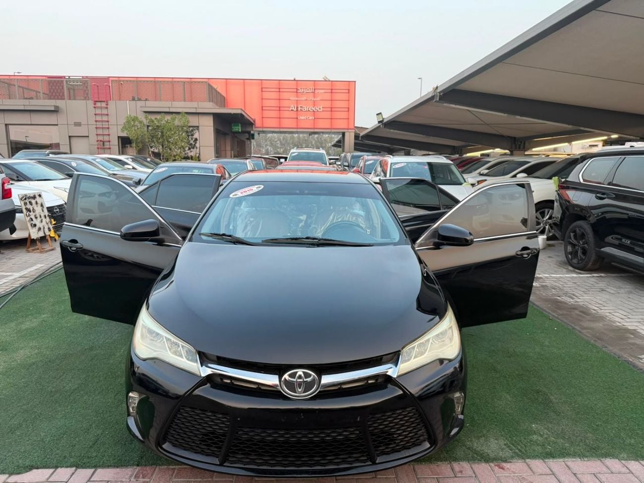 Toyota Camry LE clean condition, two keys