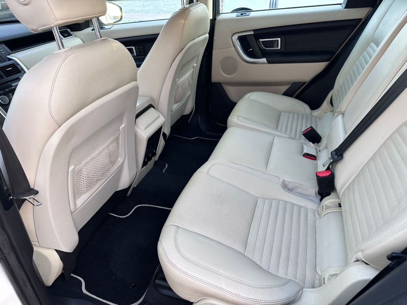 لاند روفر دسكفري