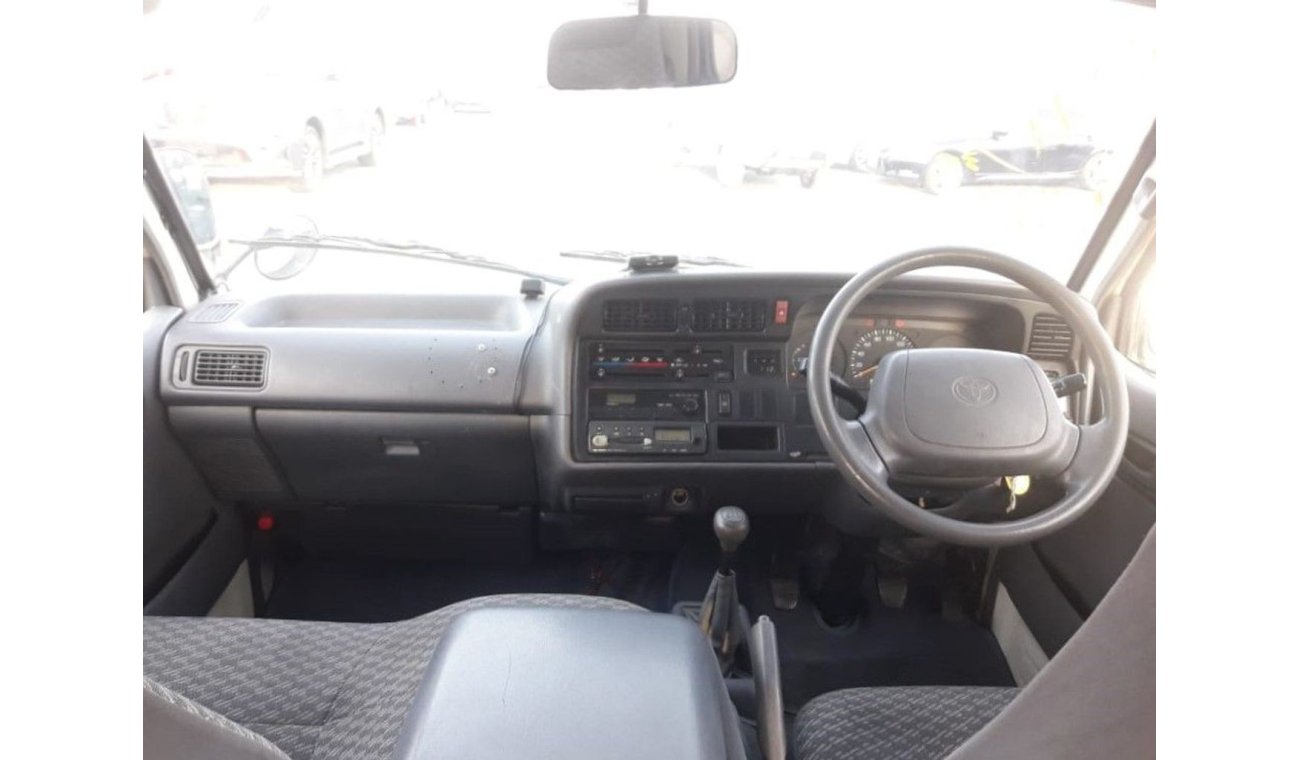 تويوتا هاياس Hiace RIGHT HAND DRIVE  (Stock no PM 732 )