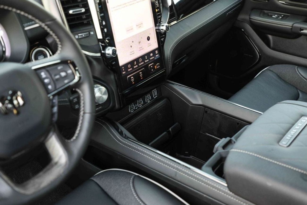 RAM 1500 2025 RAM 1500 LIMITED "Night Edition" 3.0L V6 - GCC - IVORY inside Black | Export Only