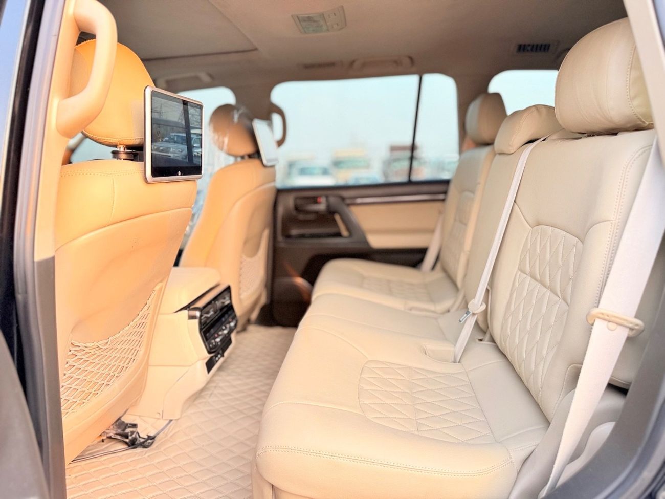 Toyota Land Cruiser GXR+ 4.0L Toyota landcuriser GXR V6 + 4.0L years 2018 full option petrol