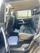 Toyota Land Cruiser DIESEL 4.5 LITER RIGHT HAND DRIVE 2019 BLACK COLOR