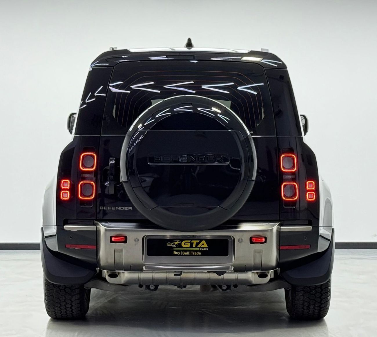 Land Rover Defender P400 110 X 3.0L (5 Seater)