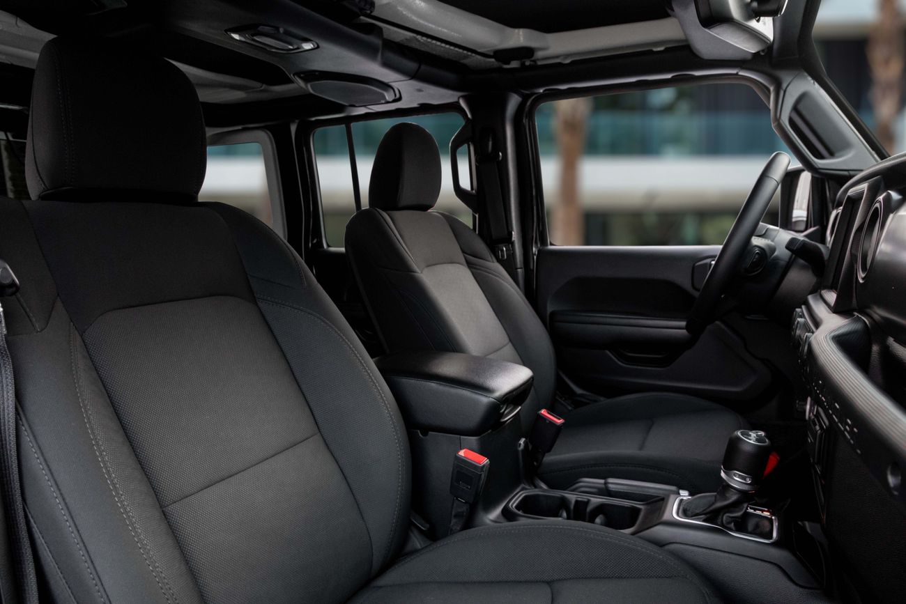 Jeep Wrangler WRANGLER UNLIMITED SPORT | 2,546 P.M | 0% Downpayment | WELL MAINTAINED! | Ramadan Offer!