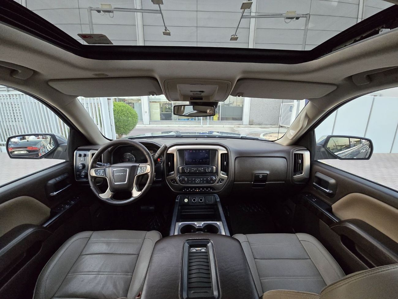 جي أم سي سييرا 1500 Denali 6.2L (425 HP) GMC SIERRA DENALI 2016 GCC 6.2L FULL OPITION // PERFECT CONDITION