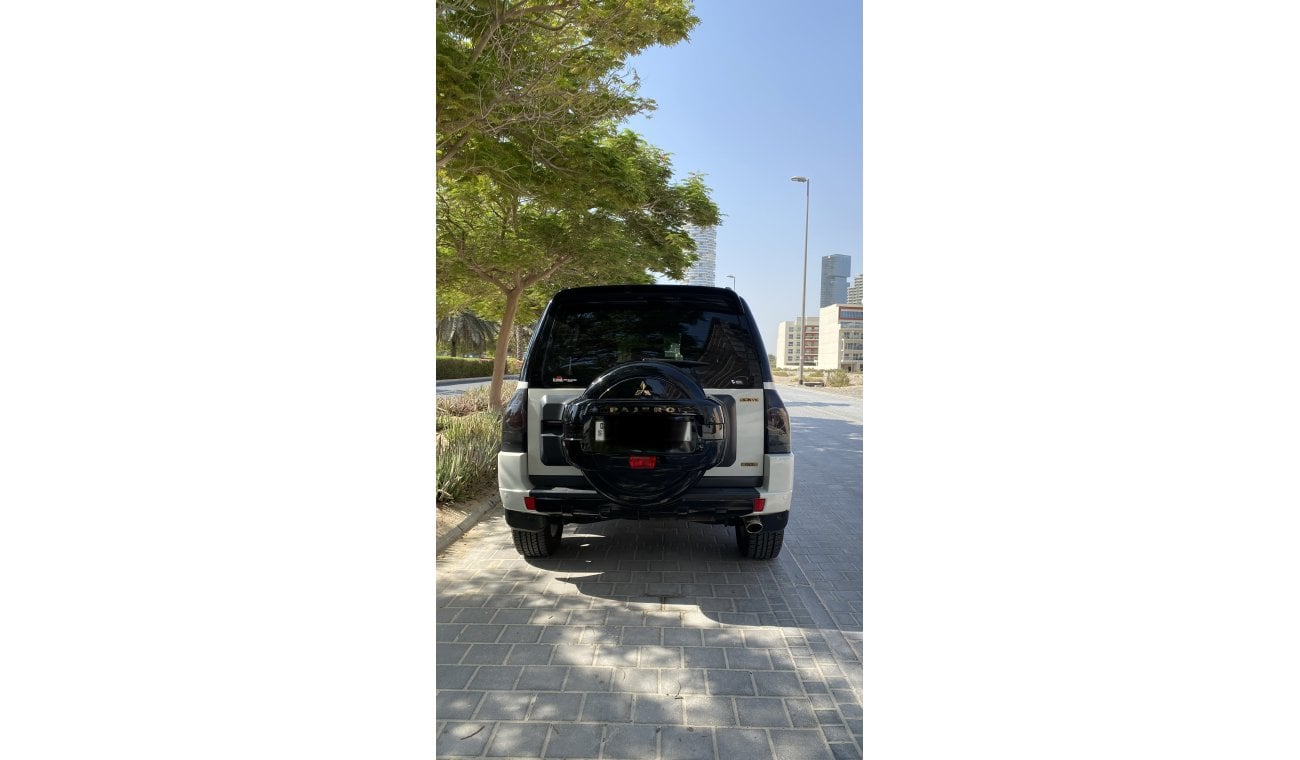 Mitsubishi Pajero SWB 3 Door 3.8L Signature Ed.