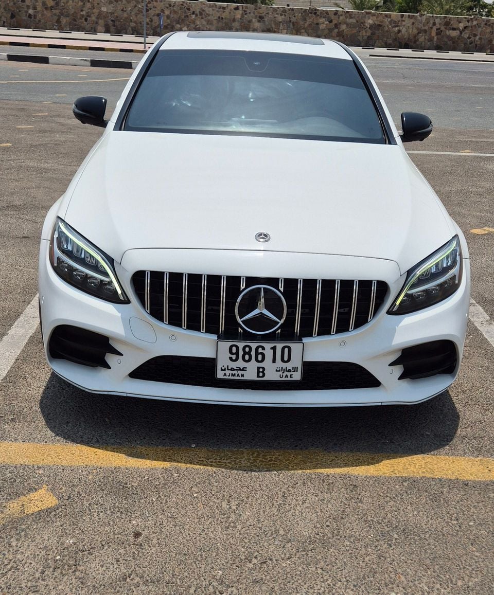 Mercedes Benz C300 STD (NON GCC)