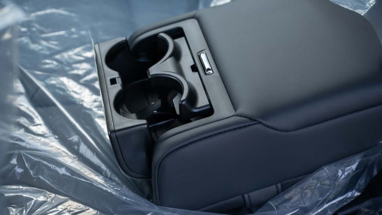 Toyota Land Cruiser VX 3.5L Land Cruiser 3.5 VX 2025