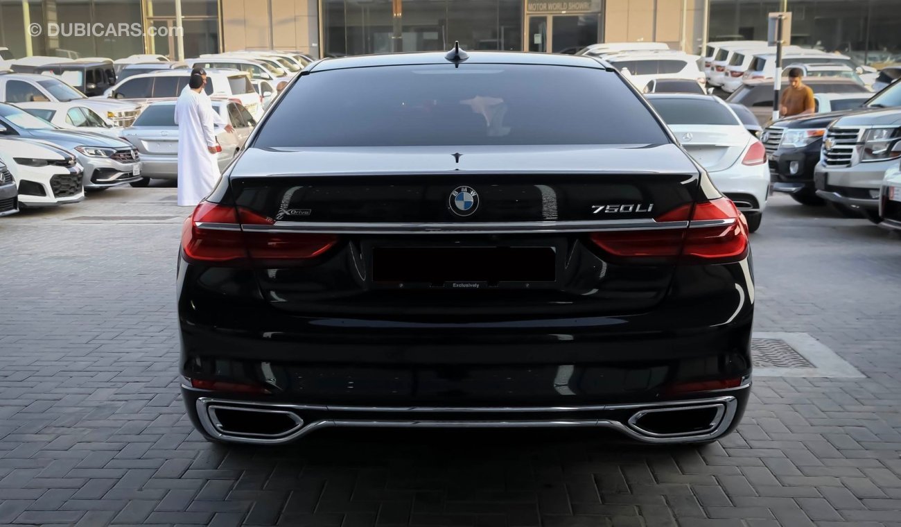 بي أم دبليو 750 Li XDrive