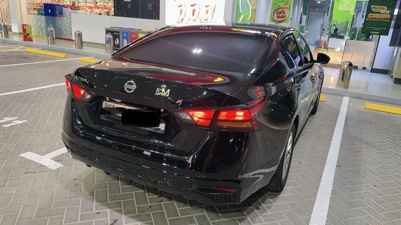 Nissan Altima S