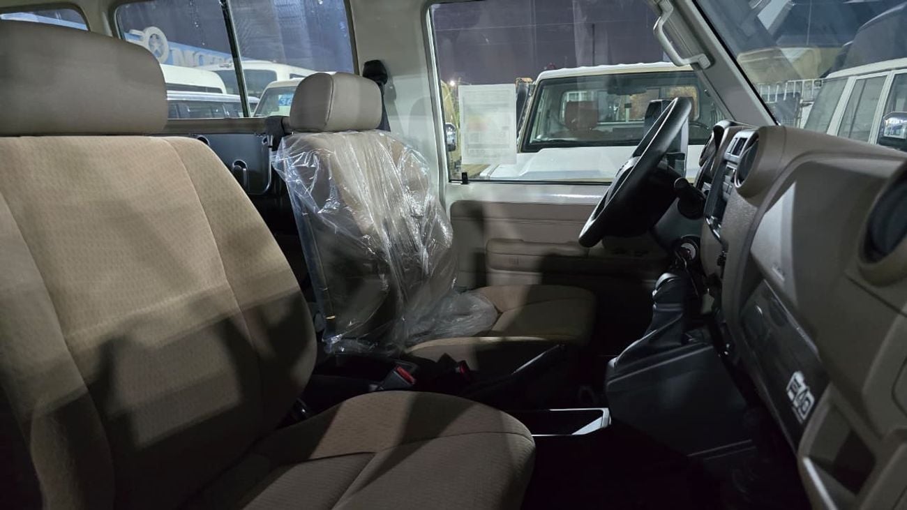 تويوتا لاند كروزر 70 DLX 4.0L