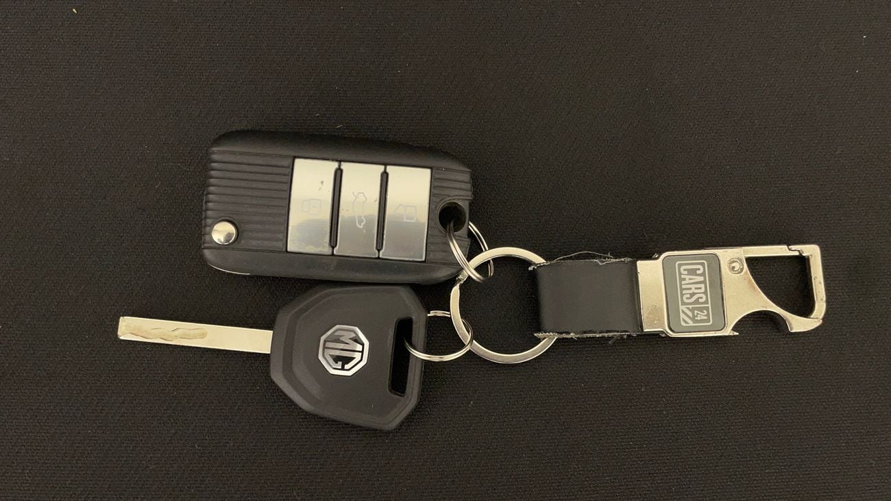 أم جي 5 STD 1.5 | بدون دفعة مقدمة | اختبار القيادة في المنزل