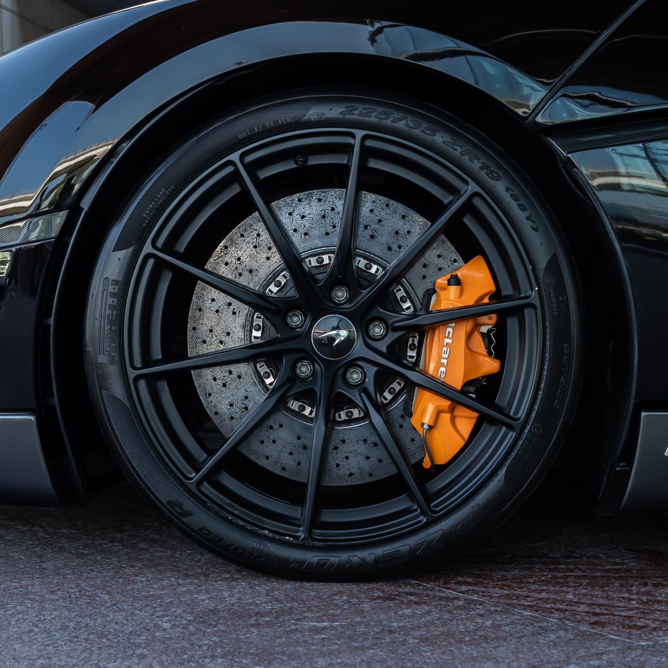 مكلارين 600LT 2020 MCLAREN 600LT SPIDER GCC WITH ONE YEAR FREE SERVICE