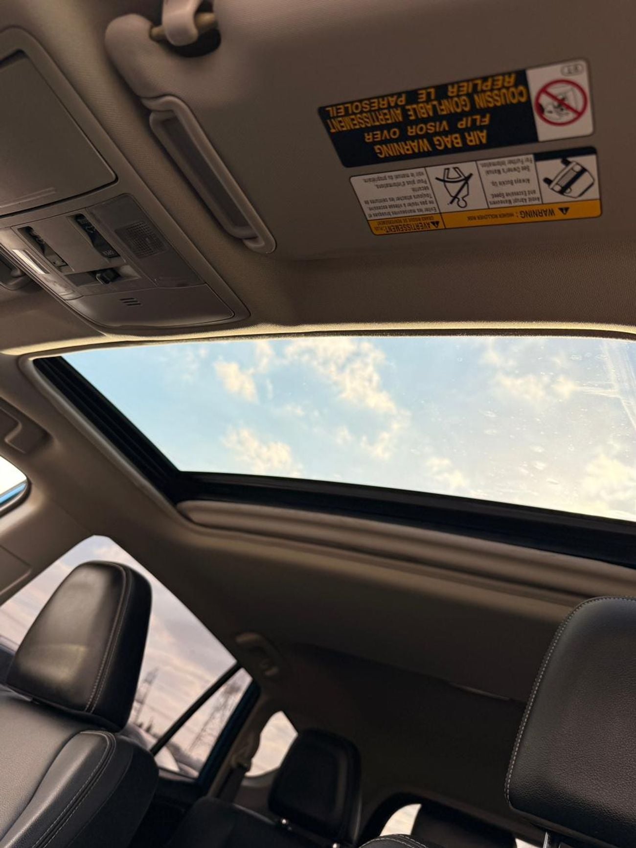 Toyota RAV4 VXR Limited 2.5L 360 camera, sunroof Full option