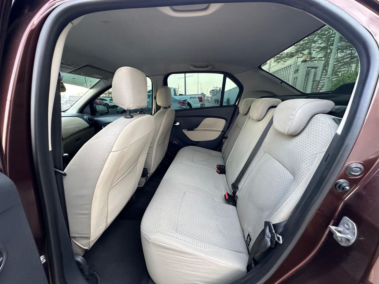 رينو سيمبول RENAULT SYMBOL 2017 GCC ORGINAL PAINT // 2KEYS // PERFECT CONDITION