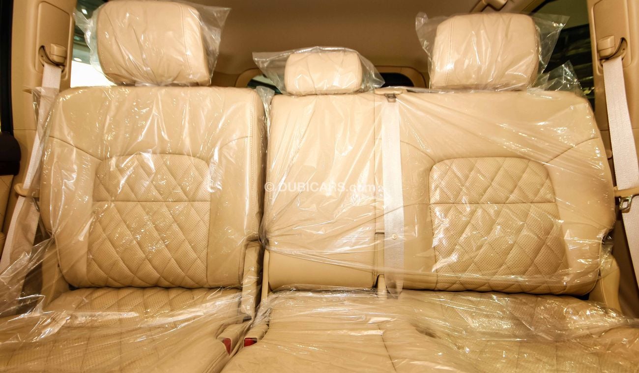 Toyota Land Cruiser GXR White Edition