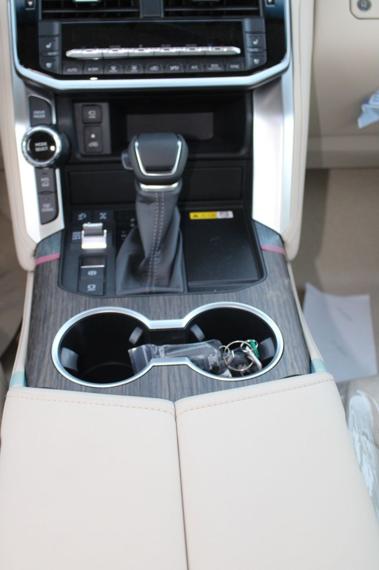 تويوتا لاند كروزر TOYOTA LANDCRUISER 300 3.3L DIESEL 4WD VX-R AUTO