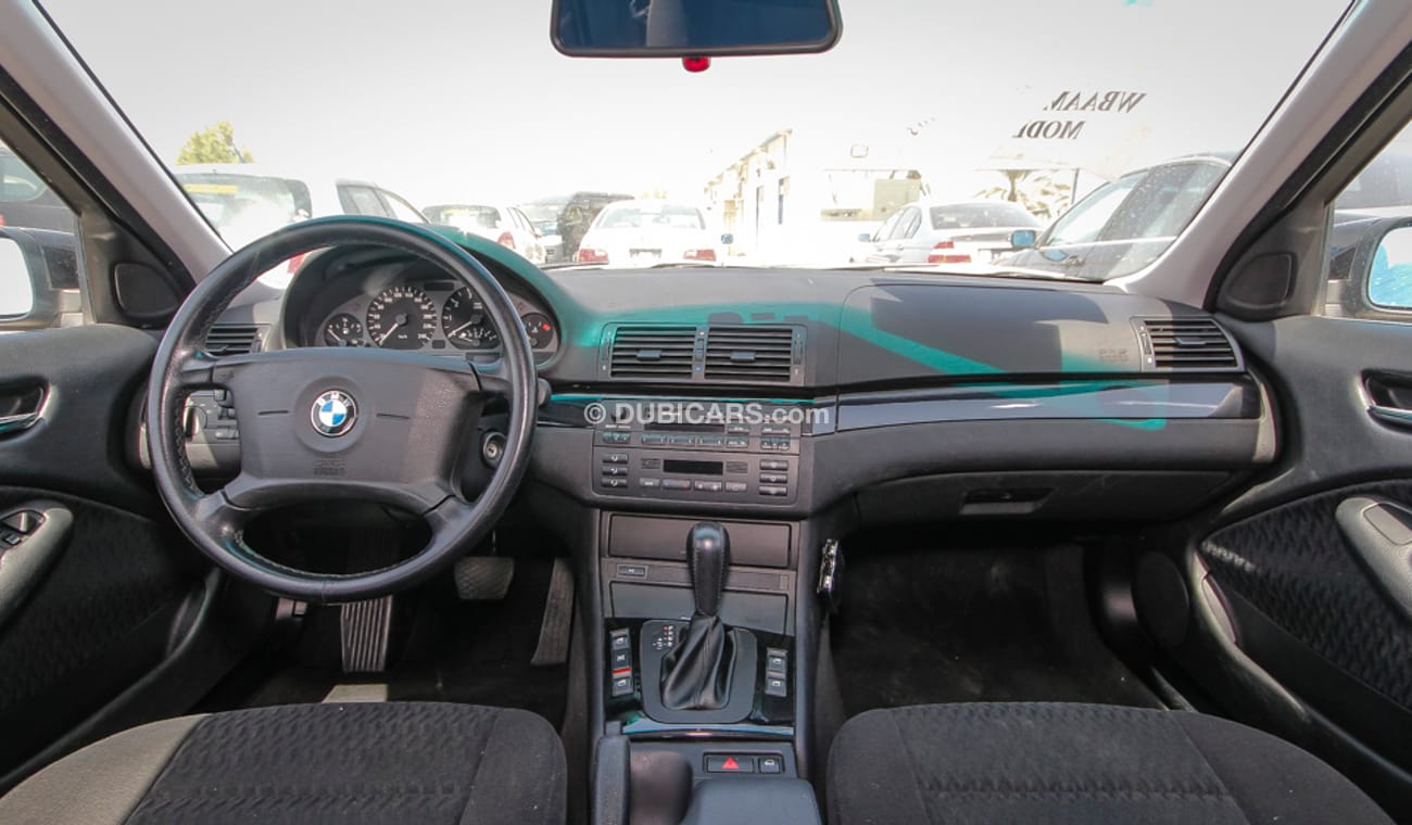 BMW 323 i